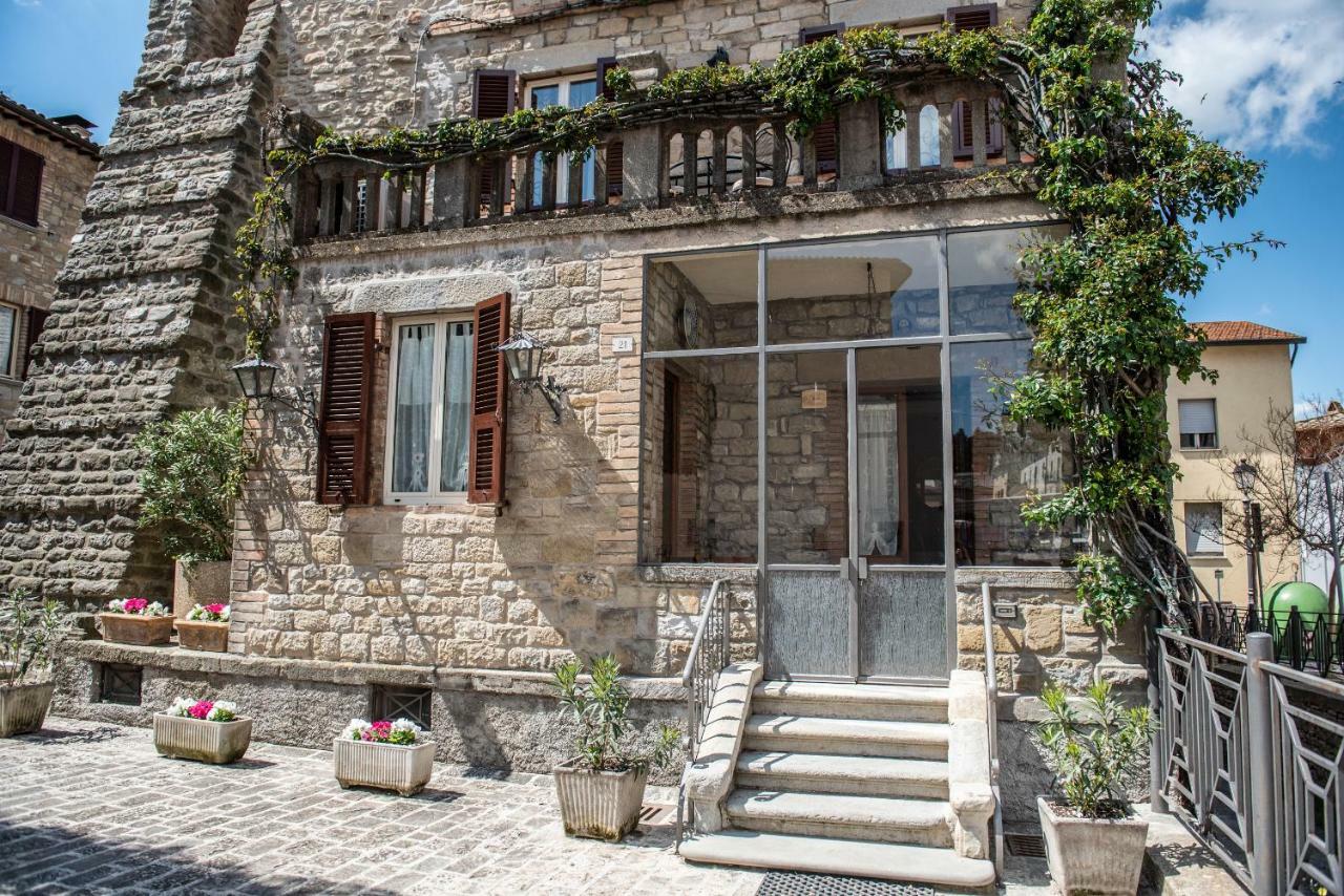 La Rosa Di Francesco Inn Valfabbrica Zewnętrze zdjęcie